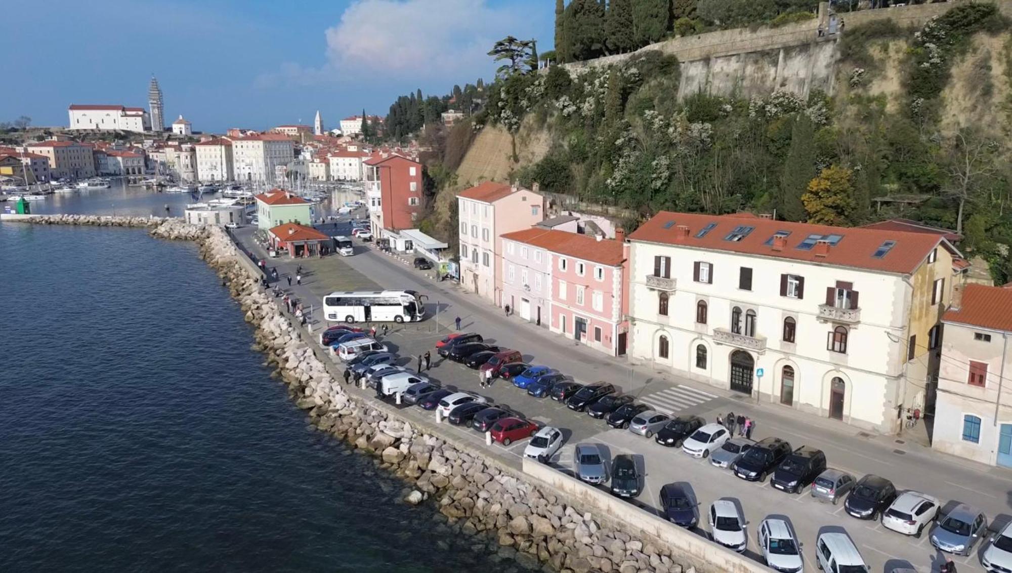 Apartma Riviera Πιράν Εξωτερικό φωτογραφία